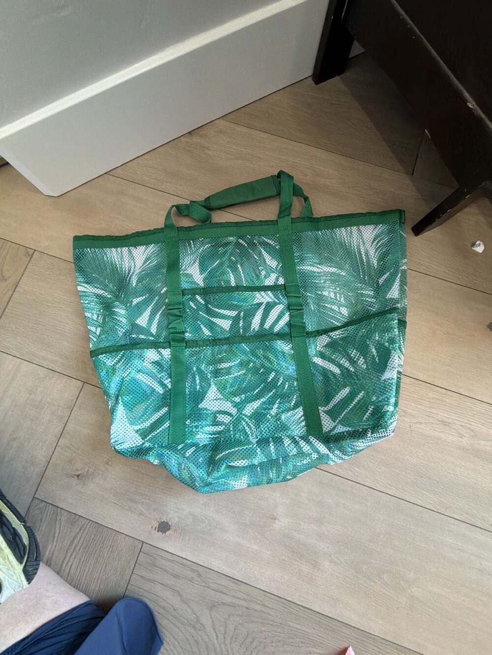 Time and Tru Oversized Mesh Beach Tote Bag Palm Leaf Print Green - Picture 2 of 3
